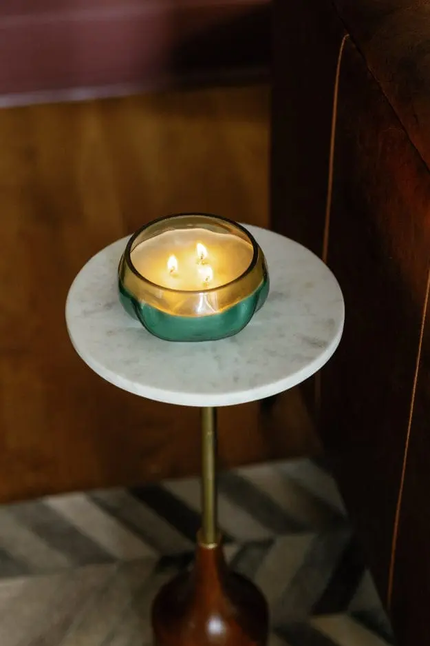 Fresh Air & Sea Salt - Basalt 10 oz Candle - Image 2