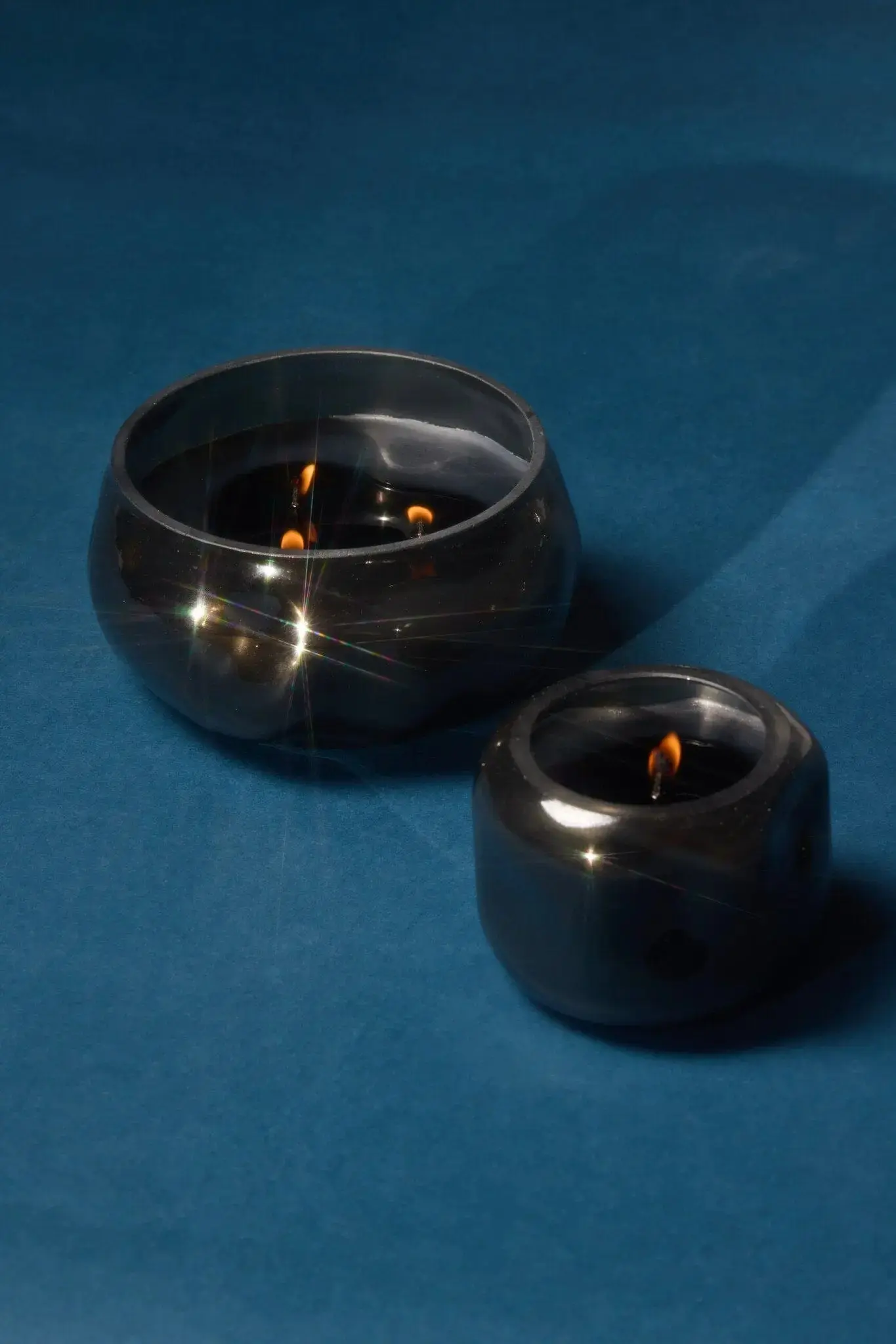 Palo Santo Suede - Basalt 10 oz Candle - Image 3