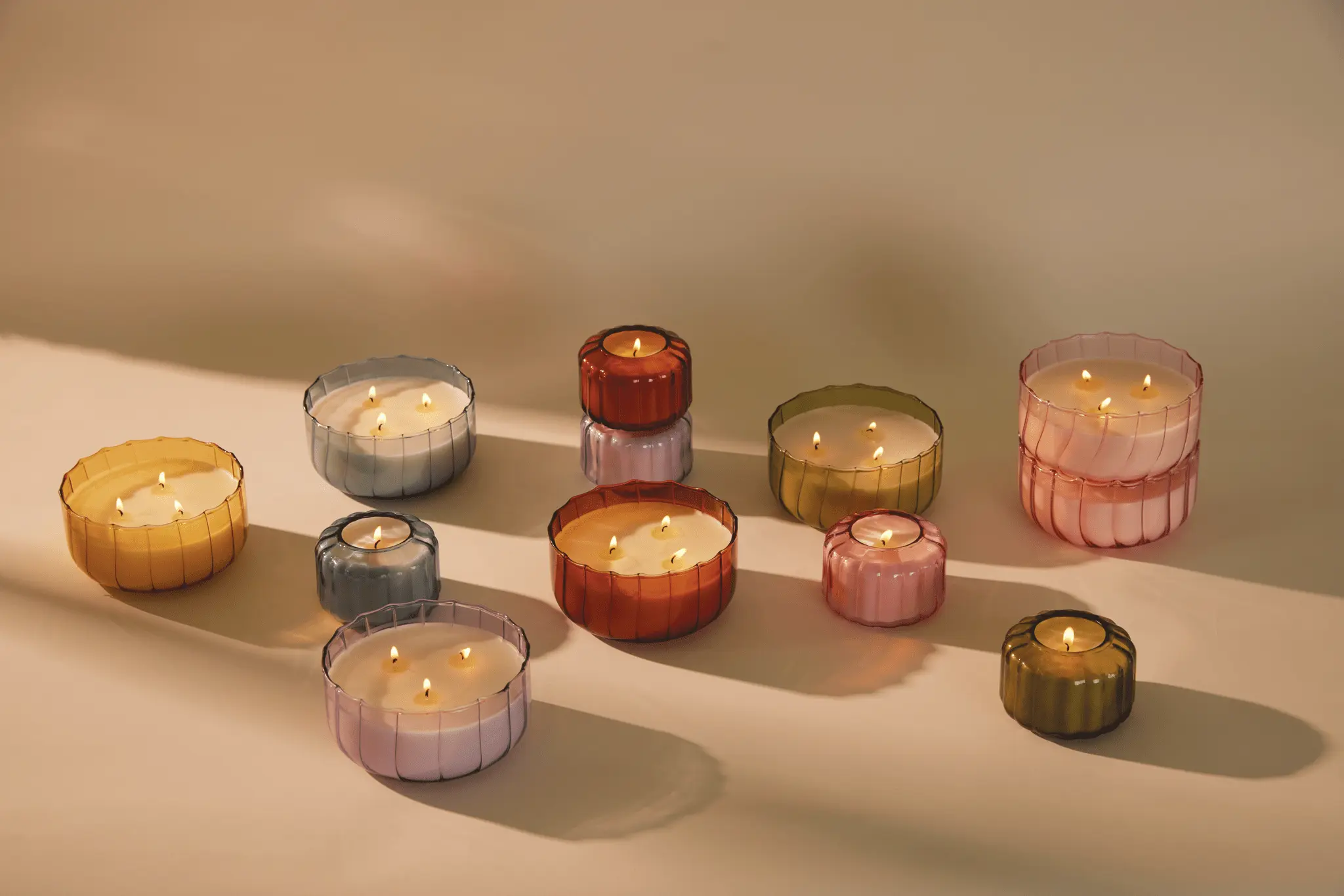 Golden Ember - Ripple 12 oz Candle - Image 3