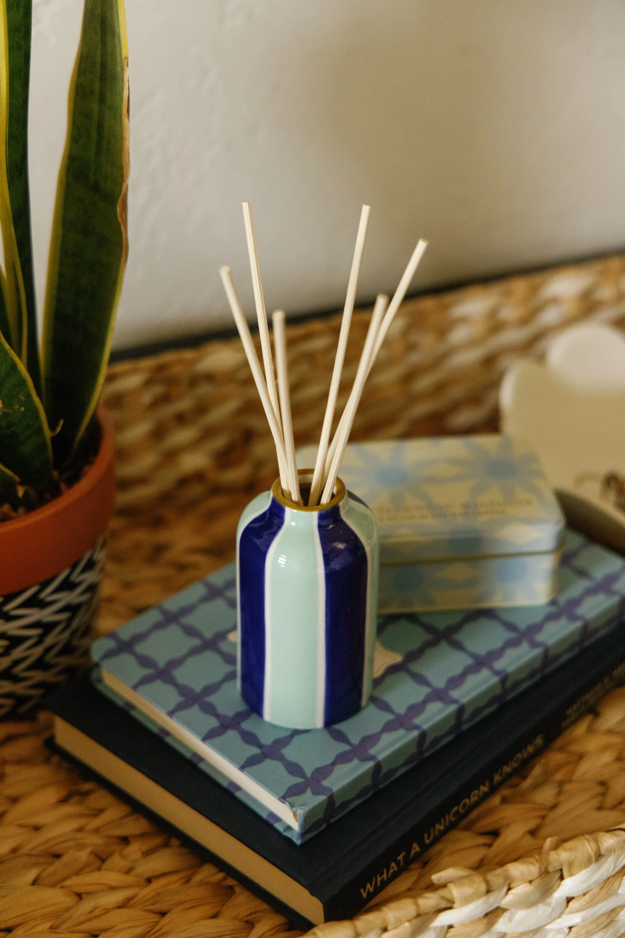 Incense & Smoke - A Dopo 4 oz Diffuser - Image 2