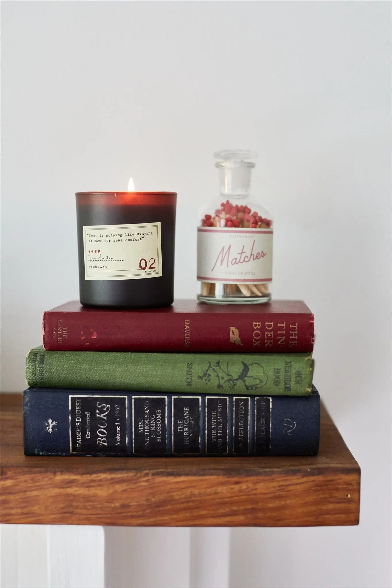 Jane Austen - Library Candle 6 oz - Image 2